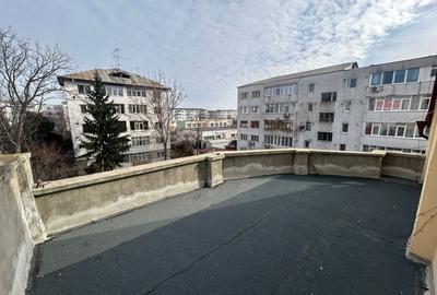 Clădire profesională ~600 mp – structură pe cadre – terasă – curte 250 mp acces - 15