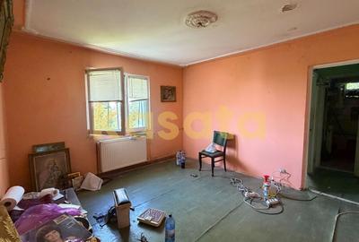 Apartament cu 2 camere semidecomandat în Sălaj