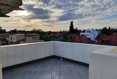 Casă individuală cu 7 camere în Cotroceni