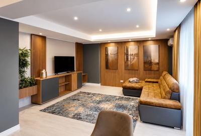 Apartament 3 camere Lux - LOC DE PARCARE - 1