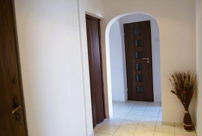 13 Septembrie | Metrou Orizont | Modern | LOC PARCARE | Centrală de bloc | 2 băi - 5