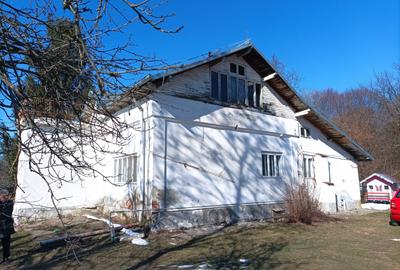 Moșia boierească din vârf de deal, Scorțeni - Prahova! - 4