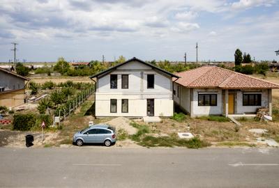 Casă individuală cu 5 camere în Vladimirescu