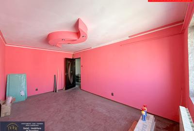EXCLUSIVITATE | 3 Camere Micro 17 (Oltului/Școala 5), Bloc 1984 - 3