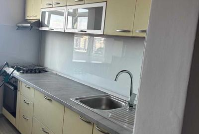 Apartament cu 3 camere decomandat în Gorjului