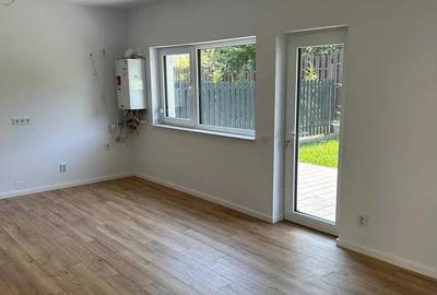 Duplex cu 4 camere în Florești