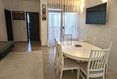 Penthouse cu 4 camere decomandat, mobilat în Giroc