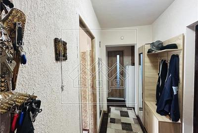 Ap decomandat, cu 2 camere, balcon, etaj 4/8 - M. Viteazu - 7