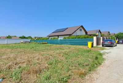 Teren Construcții intravilan de 590 mp, în Domnești