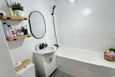 Apartament decomandat cu 2 camere, renovat, în Nicolina - 2