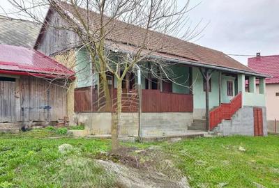 Casă țărănească autentică de vânzare în Sâncraiu - 8