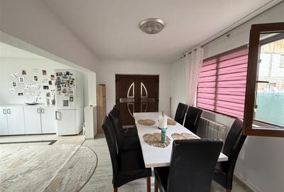 Vanzare Casa Strejnicu, 2 Intrari Separate, Mobilata - 13