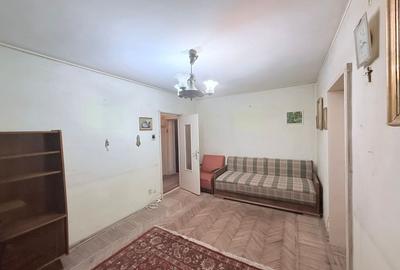 Apartament cu 2 camere semidecomandat în Crângași