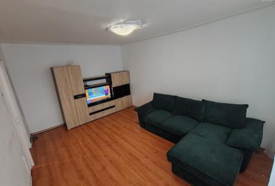 Apartament 2 camere decomandat - Casa de Cultura - 108.000 euro(Cod E6) - 2