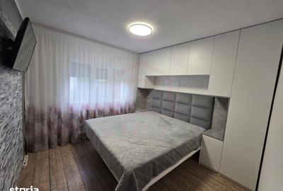 Apartament cu 3 camere în Micro 17