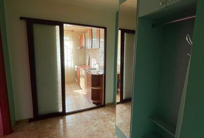 3 camere Centru preț 73000 euro - 1