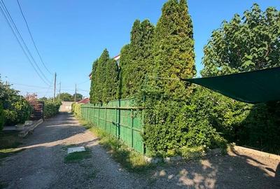 YSAIA IMOBILIARE - CASA DE VANZARE - TEREN 330 MP - ZONA LINISTITA - - 39