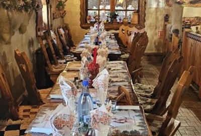 Vand sau schimb restaurant plus hala productie si locuinta - 1