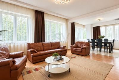Apartament cu 3 camere decomandat, mobilat în Primăverii