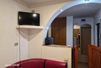 Apartament 3 camere decomandate, Lapus, 2/4 - 5