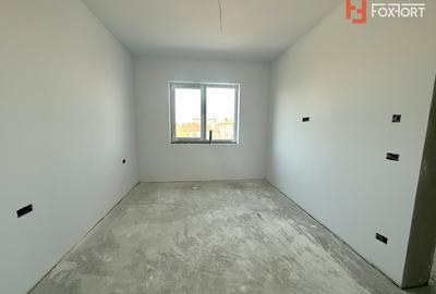 COMISION 0% Duplex despartit prin garaj, 5 camere, 3 bai, in Dumbravita - 10