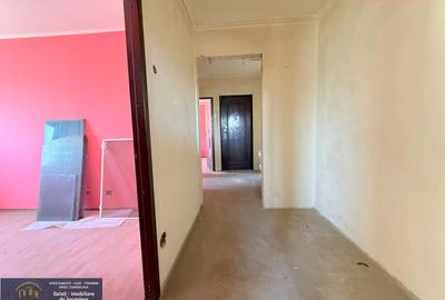EXCLUSIVITATE | 3 Camere Micro 17 (Oltului/Școala 5), Bloc 1984 - 17
