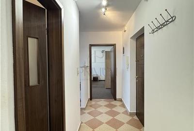 Apartament cu 2 camere decomandat, mobilat în Complex Studențesc