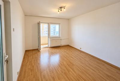 Sebastian, Apt 3 Camere  LIBER 1 PARCARE An Bloc 1987 REABILITAT Et. 6/8 - 7