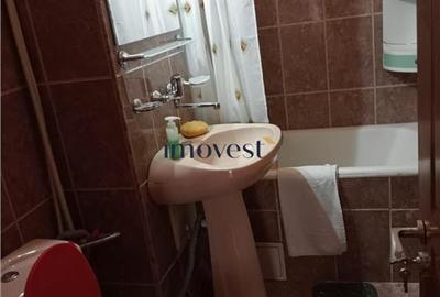 De inchiriat: Aparatament cu 3 camere in zona Micro 15 - 10