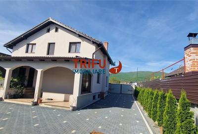 Casă individuală cu 5 camere în Ampoi 1