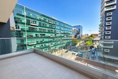 Apartament cu 3 camere decomandat în Barbu Văcărescu