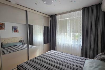 Apartament cu 3 camere semidecomandat în Dristor