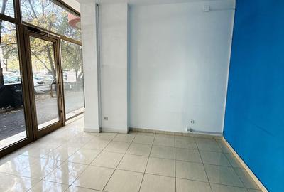 Spatiu cu vizibilitate stradala - 1