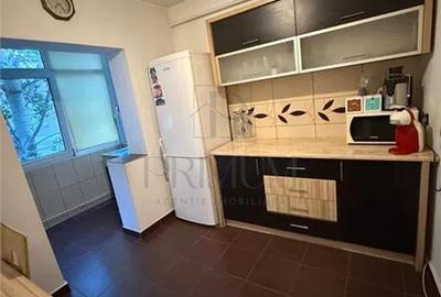 Apartament cu 3 camere decomandat, mobilat în Soarelui