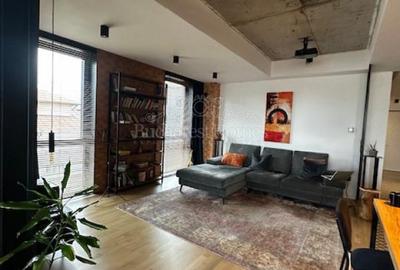 Apartament Deosebit Cu Privelisti Citadine in Bohemul Cartier Icoanei - 1