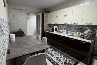 De vânzare apartament 3 camere la Cheie 74 mp - 3