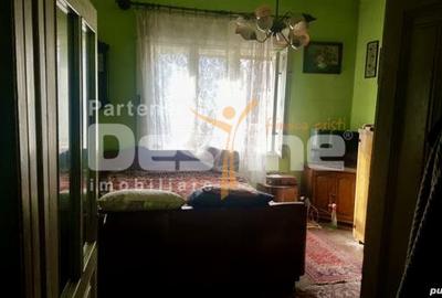 Vand casa ultracentrl Simeria din caramida acces de pe 2 strazi. - 4