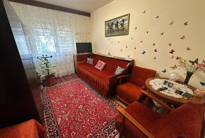 Proprietar vând apartament 3 camere, cartier Cornițoiu - 5