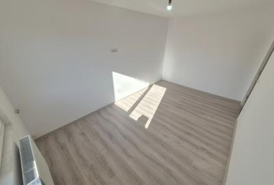 3Cam--Sagului-7 Min de Spital Judetean--Renovat--Centrala-2 Bai-58 MP-83.900 Eur - 3