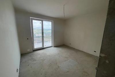 Apartament cu 3 camere semidecomandat în Mănăștur