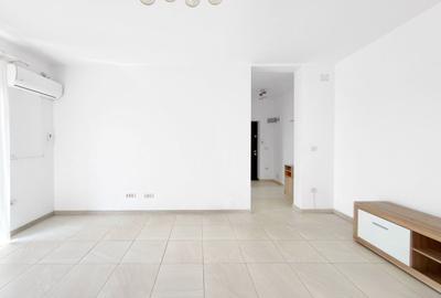 2 Camere | Etaj 2/3 | Apus Spectaculos | Central Giroc | Comision 0 - 9