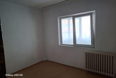 Apartament 3 camere, Str Codrii Cosminului, 2 bai, balcon, beci, loc parcare! - 13