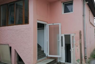 Casa cu 446 mp.in zona Craiter - 1