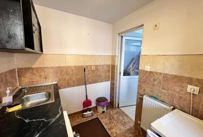 Apartament cu 2 Camere dispus pe 2 nivele | 41 mp | Central | Piața Abator - 11