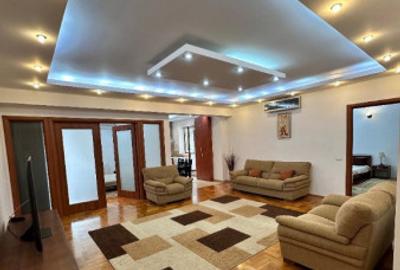 Apartament cu 3 camere decomandat, mobilat în Herăstrău