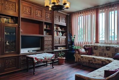 Apartament cu 3 camere decomandat, mobilat în Giurgiului