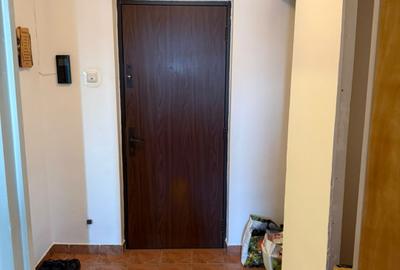 Apartament cu 2 camere decomandat, mobilat în Drumul Taberei