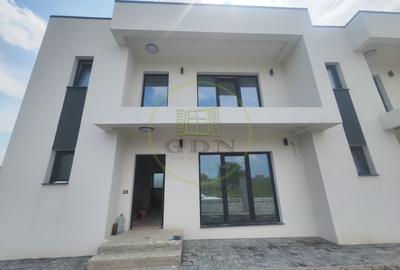 Casă individuală cu 3 camere în Romanești