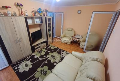 Apartament cu 3 camere semidecomandat în Viziru 1