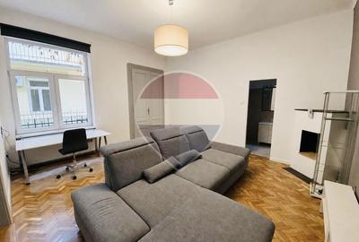Apartament cu 2 camere de vânzare în zona Centrală - 1